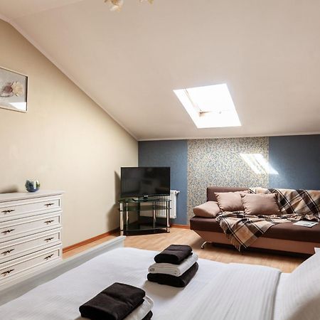 Alfa Apartments Ohiienka 17 2 ลวีฟ ภายนอก รูปภาพ